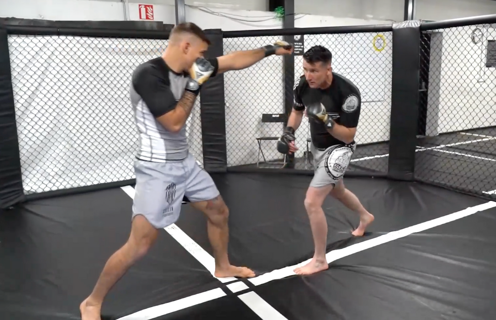 Join Straight Blast's Owen Roddy for a FREE technique from his Striking instructional!
